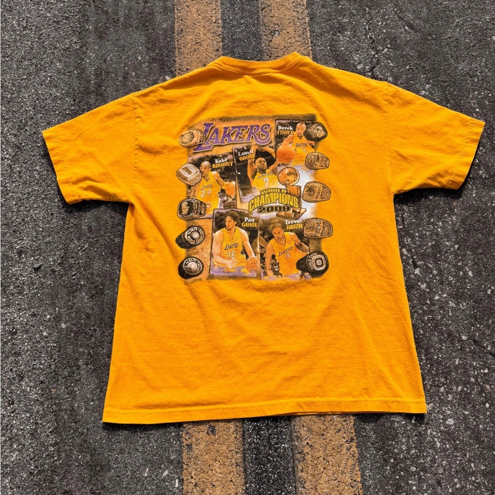 Vintage NBA Los Angeles Lakers Kobe 2009 World Champions Large Yellow T Shirt